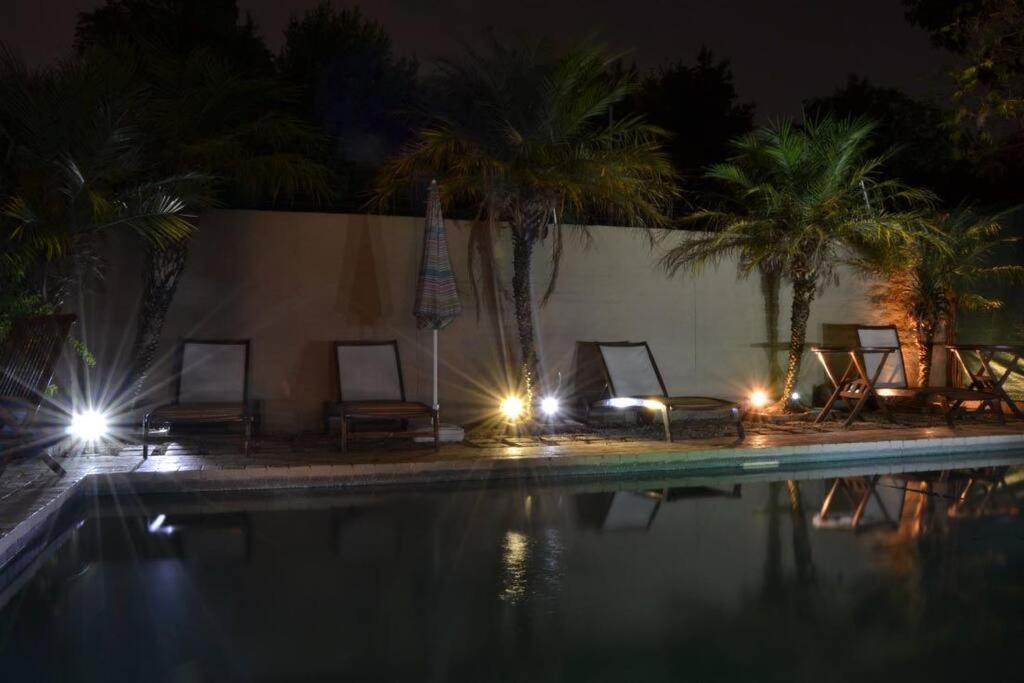 Daisy St -One Bedroom Apartment Johannesburg Dış mekan fotoğraf