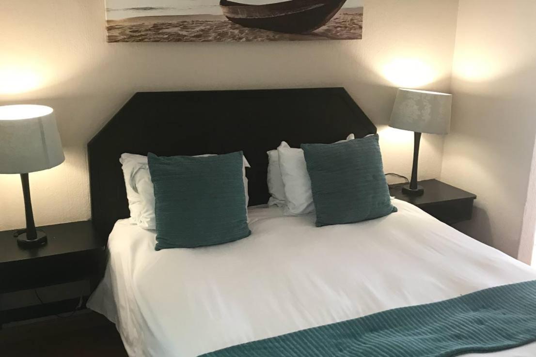 Daisy St -One Bedroom Apartment Johannesburg Dış mekan fotoğraf
